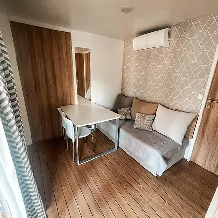 Mobile Stella Iii Soline 4* Биоград-на-Мору