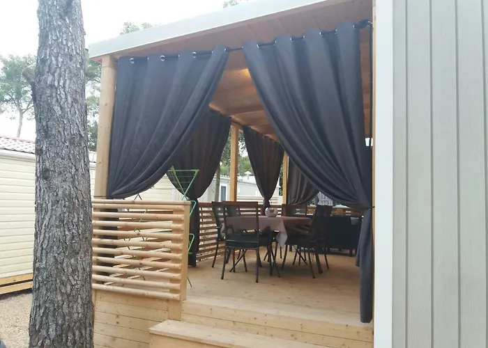 Mobile Stella Iii Soline Camping 4*
