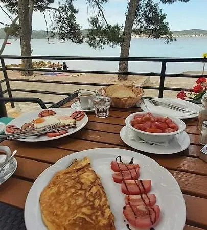 Mobile Stella Iii Soline Campsite Biograd Na Moru